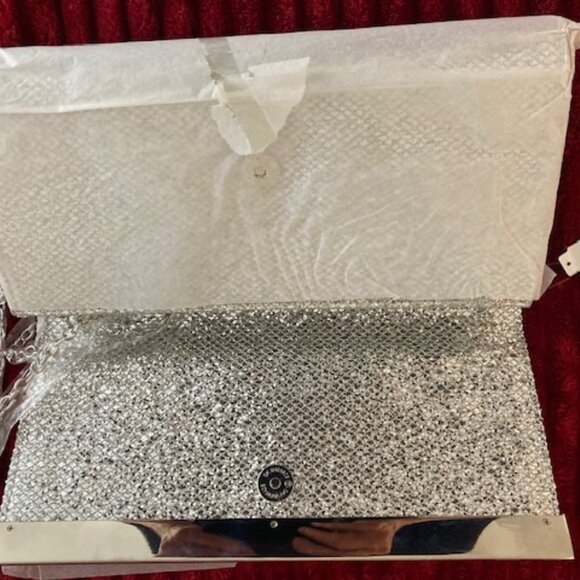 Brand New Glittering Silver Sequin Clutch Evening Handbag (Original Packaging) - Picture 2 of 3